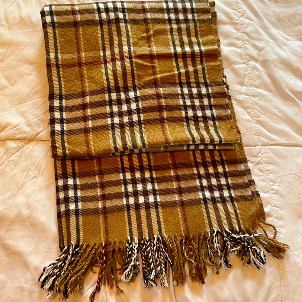 Large scarf